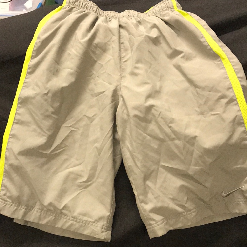 Nike Boys Hybrid Shorts, Size: Large